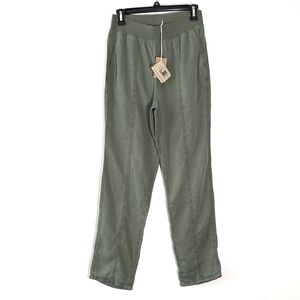Faherty Arlie Day Pant Olive Green Relaxed Tapered